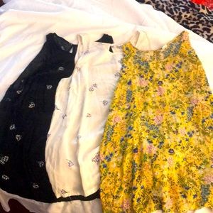 Set of 3 Old Navy tanks